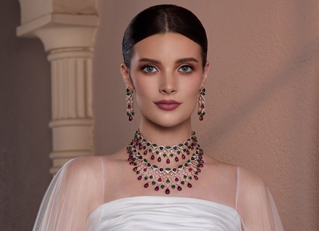 Explore Arabian Heritage & Modern Jewellery by Devji Aurum at Jewels of the World